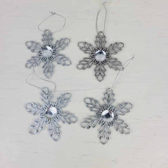 Vintage GANZ Snowflake Ornaments Crystal Expressions Set of 4 - Picture 3 of 11